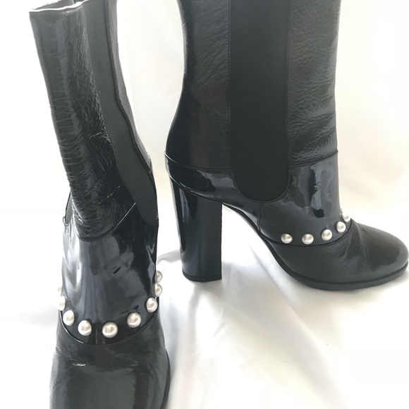 New inbox Chanel Boots Pearl Accent. Size 39 - Picture 2 of 6